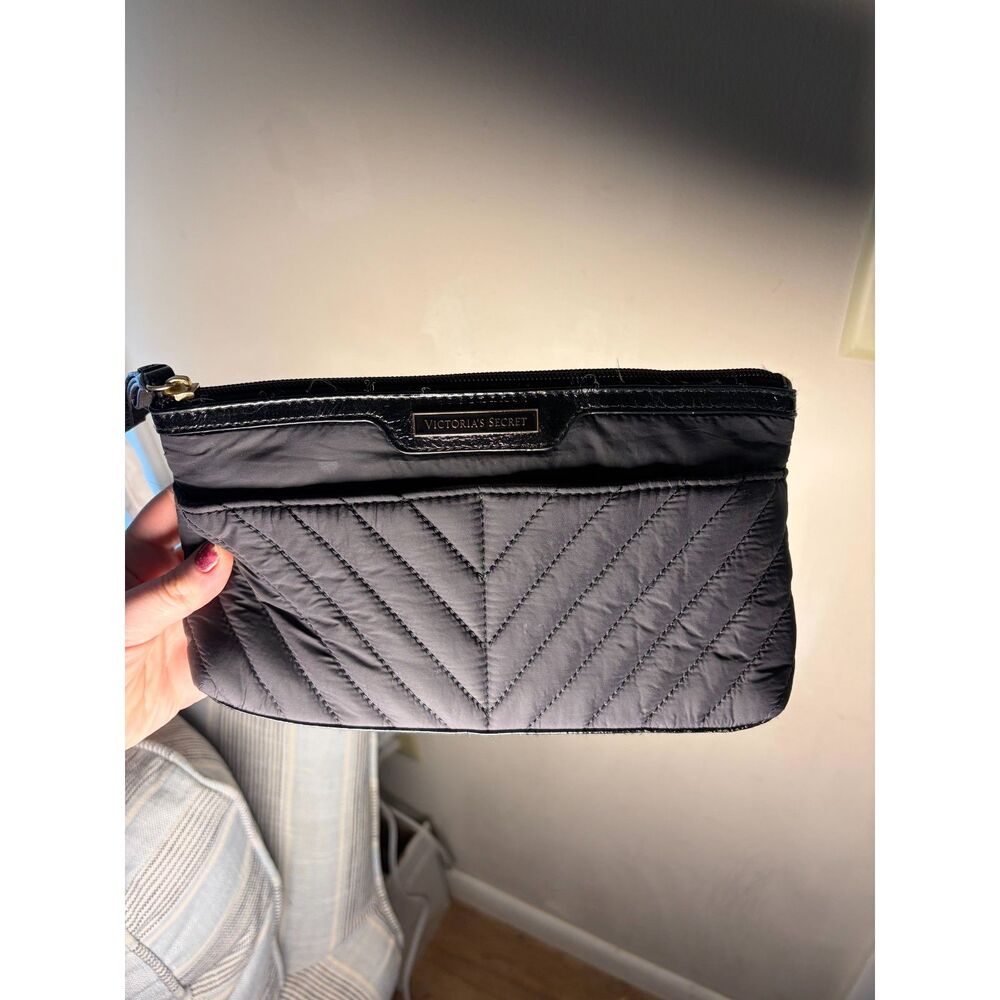 Victoria’s Secret Quilted Black Nylon Cosmetic Bag Pouch Makeup Travel Case